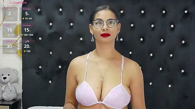 MiaRyder online show from October 27, 1:06 pm