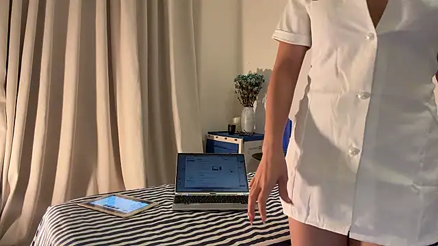 xiaowan x online show from April 1, 3:09 pm