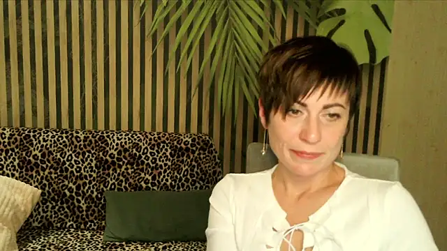 Ashley Brookss online show from October 10, 6:24 pm