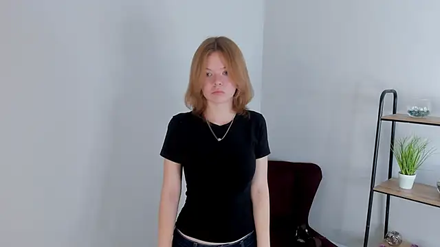 Mabel Sanders online show from October 8, 2:32 pm