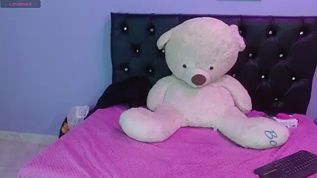 Jazmin ny online show from October 25, 4:14 pm