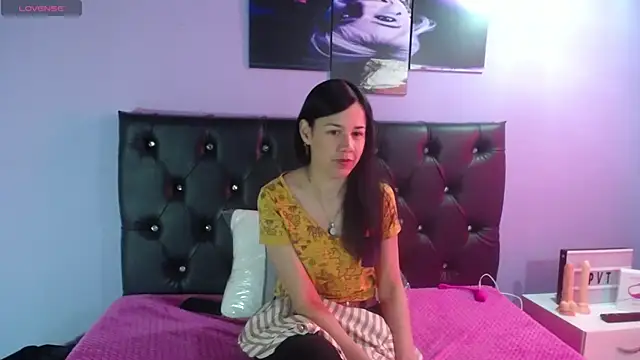 Jazmin ny online show from November 8, 2:22 pm