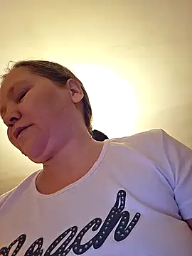 MikasXNiksssx online show from September 29, 3:17 pm