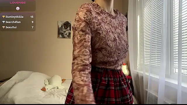 JanellHousen online show from February 17, 8:24 am