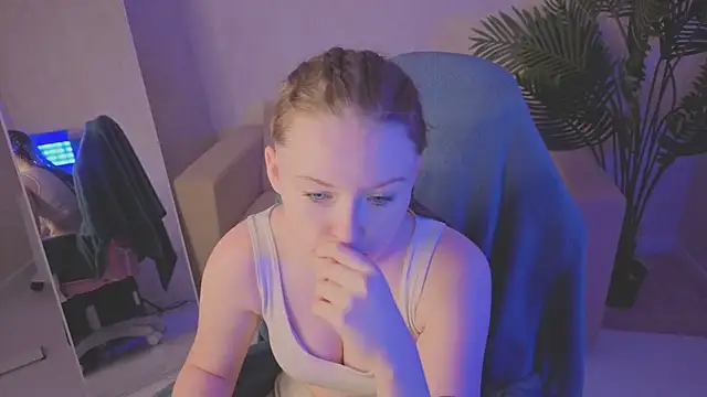 SirenaBlessing online show from December 20, 5:17 pm