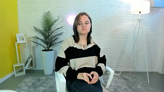 NinaArthurs online show from September 30, 6:30 am