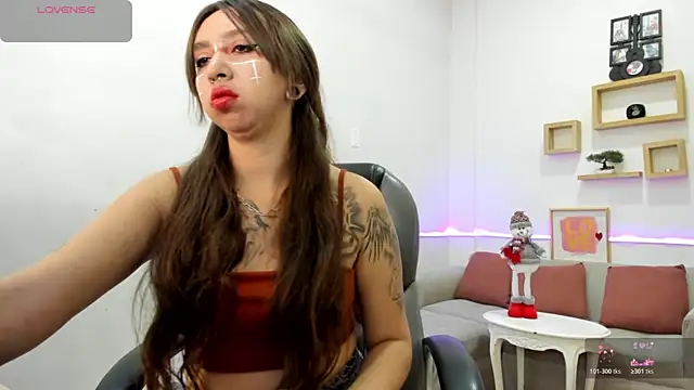 Scarlett  Cooper   online show from December 4, 1:02 pm