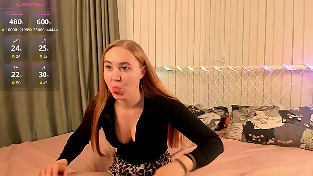 BobbieStenstrom online show from November 9, 7:37 am