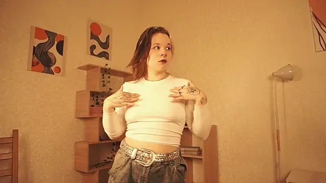 EviaVanveen online show from October 13, 7:55 am