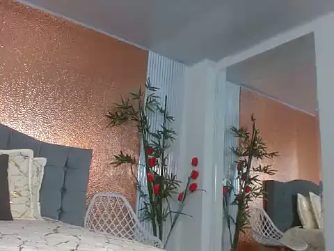 NatallyCooper online show from October 18, 8:32 pm