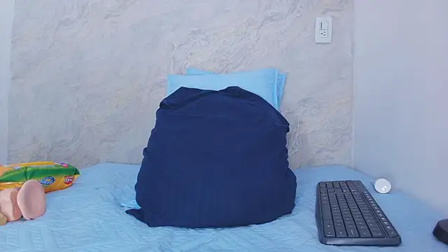 ashly mr online show from October 6, 2:23 pm