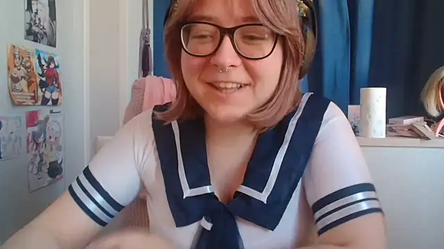 LolaWEI online show from November 16, 7:32 am