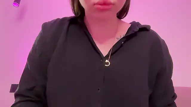 AlmaryKim online show from March 27, 8:09 pm