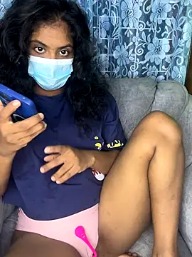 SukiyamaAsia online show from November 18, 4:30 pm