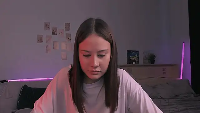 adelle046 online show from November 2, 11:02 am