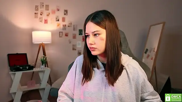 adelle046 online show from November 15, 10:27 am