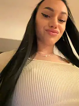 ilariea girl online show from February 14, 10:01 pm