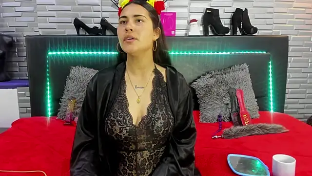 ChloeMorelli online show from November 1, 2:59 am