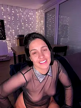 LaPetiteKim online show from December 15, 8:14 pm