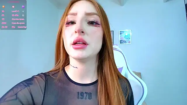 Bennuluspeach  online show from November 11, 1:41 pm