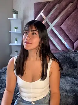 LunaMartinez Pink online show from October 1, 2:33 pm