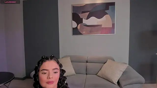 KylieJenkins online show from November 1, 1:04 pm