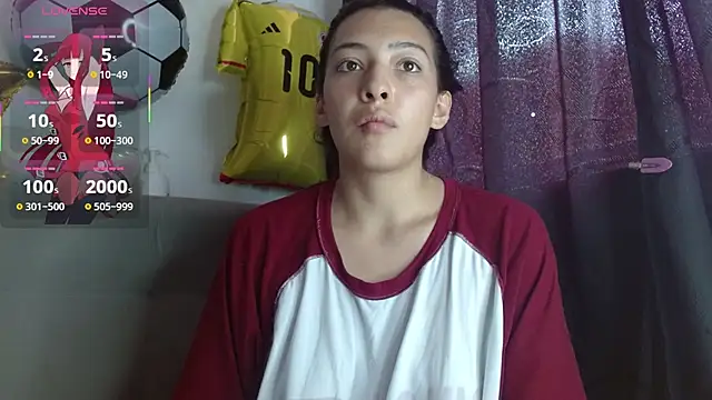 JuliethaFox online show from June 30, 5:45 pm