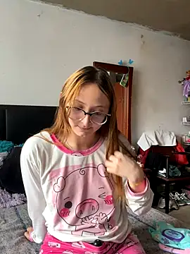 imariahot online show from November 6, 3:07 pm