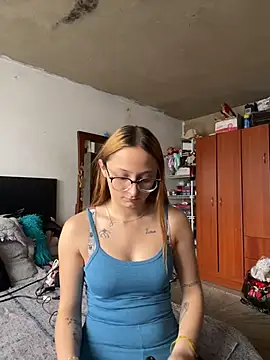 imariahot online show from November 13, 4:06 pm