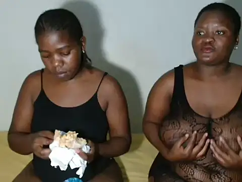 sexyquinnxx online show from November 18, 3:46 pm