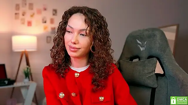 branchwithflowerss online show from October 7, 12:31 pm