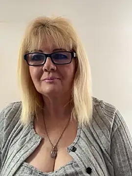 BoloshkaBlonda online show from October 9, 11:58 am