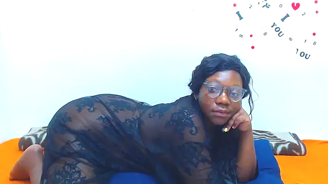 BrownSkinGirl00 online show from October 31, 2:10 pm