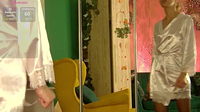 AnyaTsarina online show from October 28, 12:05 am