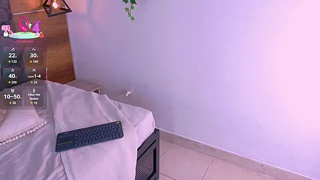 AmarisLenox   online show from October 9, 4:05 am