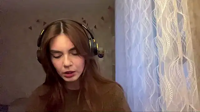 TeresitaLish online show from October 7, 3:38 pm