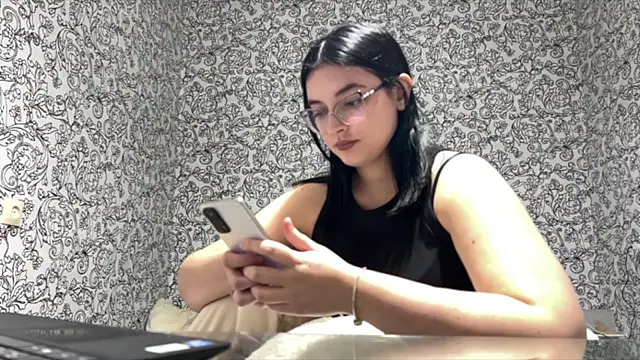 ElisaAniston online show from October 1, 5:29 pm