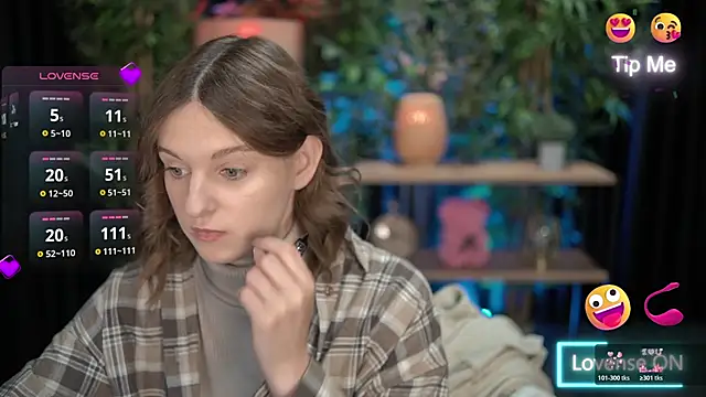 xoxo molly online show from October 30, 9:05 pm