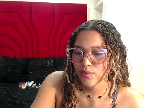 jimena bell online show from October 29, 1:15 pm