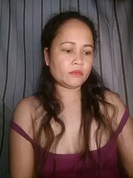 Snapshot of Krestanna chatting on October 31, 12:42 pm Krestanna online show from October 31, 12:42 pm