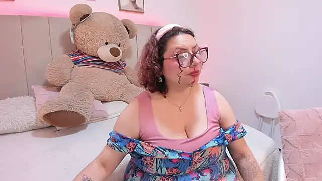 sam von tess online show from October 17, 4:48 am