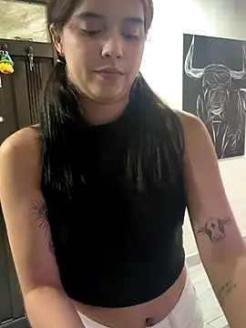 gabriiieela  online show from October 5, 9:09 pm