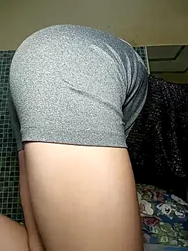 Larissinhamm online show from October 24, 7:37 am