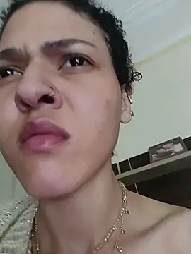 Larissinhamm online show from November 18, 2:01 am