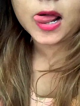 hottylover03 online show from October 10, 5:56 am