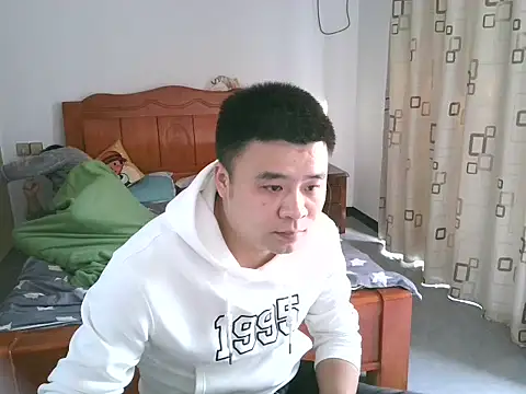 huangzijin788 online show from October 24, 8:21 am