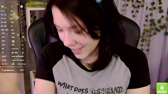 Kelly foox online show from March 9, 11:24 am