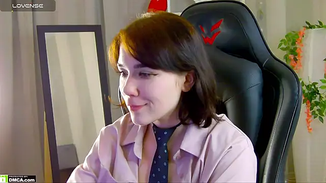 Kelly foox online show from November 12, 9:07 am