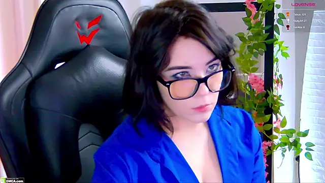 Kelly foox online show from November 25, 9:11 am