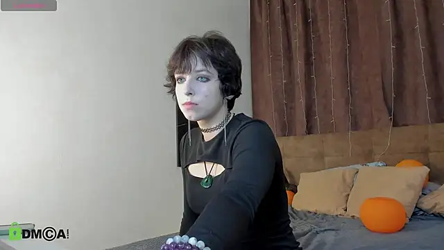 Sara Frayer online show from October 29, 9:46 am